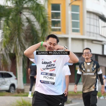 Runner Photo 7998472