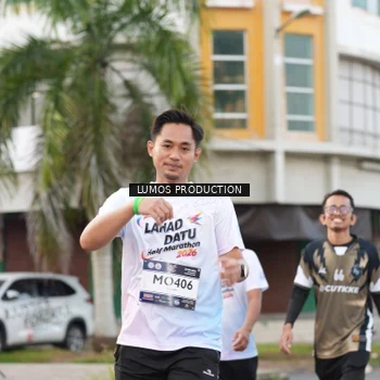 Runner Photo 7998477