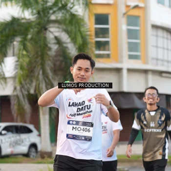 Runner Photo 7998480
