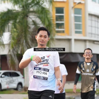 Runner Photo 7998482