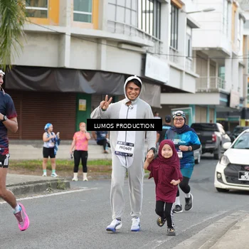 Runner Photo 7998492