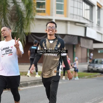 Runner Photo 7998493