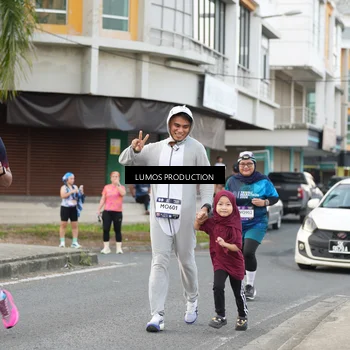 Runner Photo 7998500