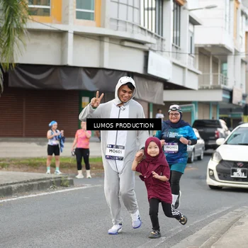 Runner Photo 7998502