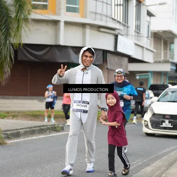 Runner Photo 7998505