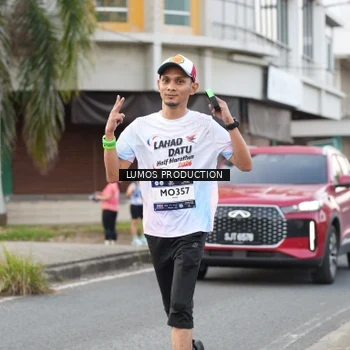 Runner Photo 7998559
