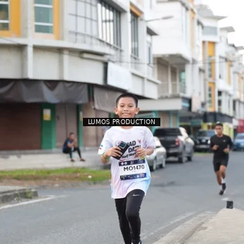 Runner Photo 7998563