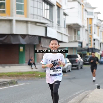 Runner Photo 7998564