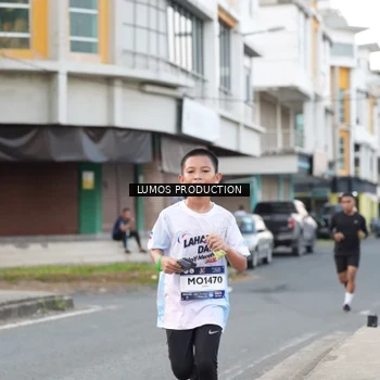 Runner Photo 7998573