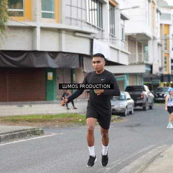 Runner Photo 7998583