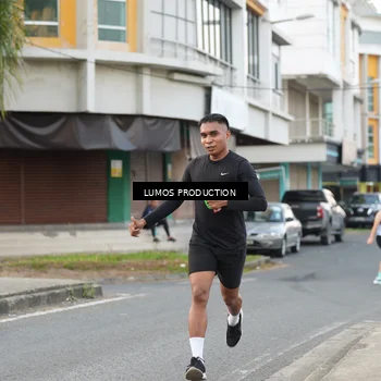 Runner Photo 7998588