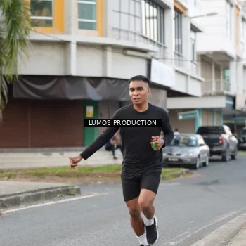 Runner Photo 7998589