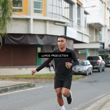 Runner Photo 7998591