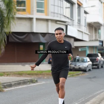 Runner Photo 7998592