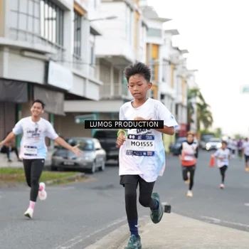 Runner Photo 7998596