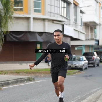 Runner Photo 7998597