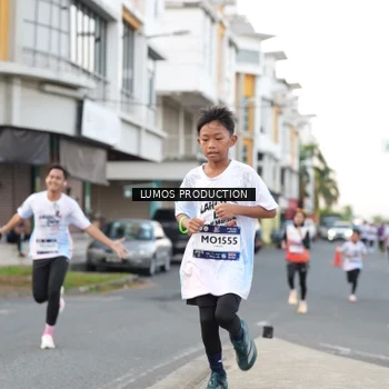 Runner Photo 7998598
