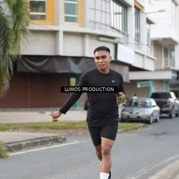 Runner Photo 7998599