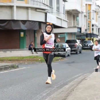 Runner Photo 7998608