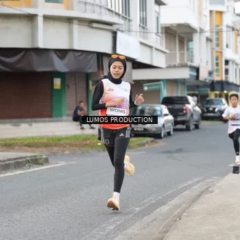 Runner Photo 7998610