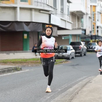 Runner Photo 7998613
