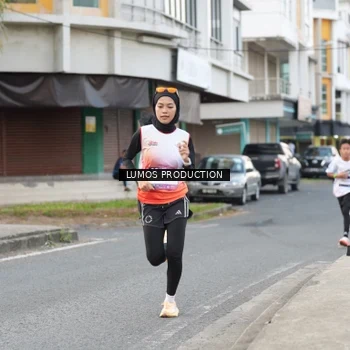 Runner Photo 7998617