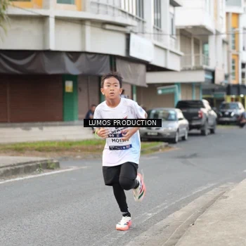 Runner Photo 7998646