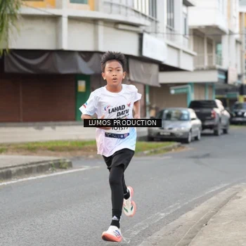 Runner Photo 7998656