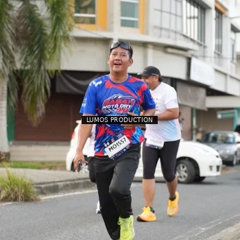 Runner Photo 7998672