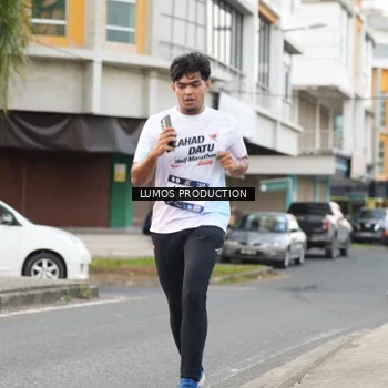 Runner Photo 7998674