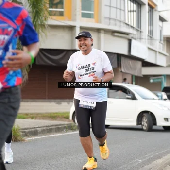 Runner Photo 7998681