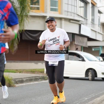 Runner Photo 7998683