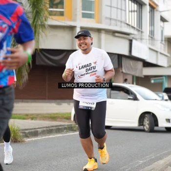Runner Photo 7998684