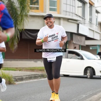 Runner Photo 7998685