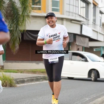 Runner Photo 7998688