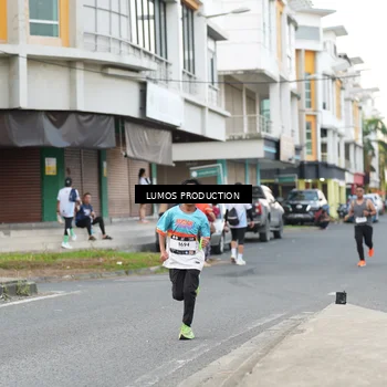 Runner Photo 7998690