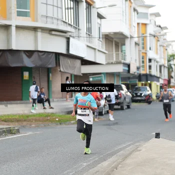 Runner Photo 7998691
