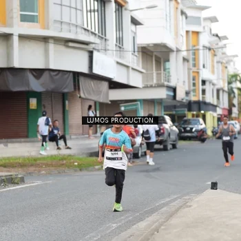 Runner Photo 7998694