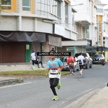 Runner Photo 7998697