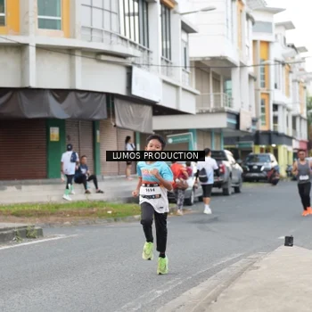 Runner Photo 7998703