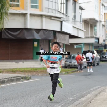 Runner Photo 7998707