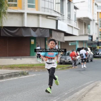 Runner Photo 7998709