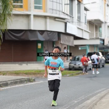 Runner Photo 7998710