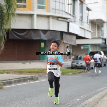 Runner Photo 7998714