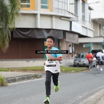 Runner Photo 7998721
