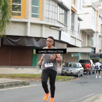 Runner Photo 7998723