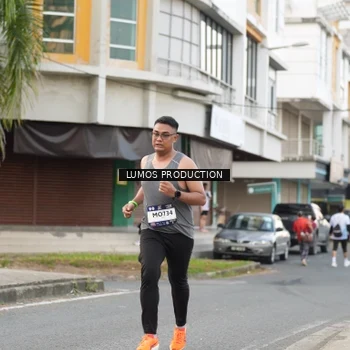 Runner Photo 7998729