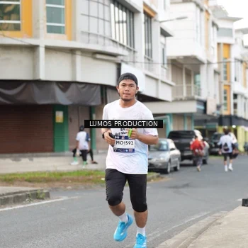 Runner Photo 7998737