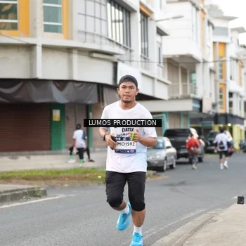 Runner Photo 7998739
