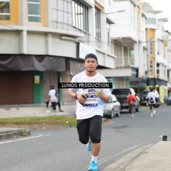 Runner Photo 7998740
